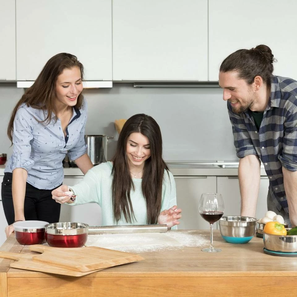 relaxdays Rührschüssel »Schüssel Set 3 tlg Anti-Rutsch Boden«, Edelstahl, Blau Silber Grün, Silber Hellblau, Silber Rot 2 relaxdays Rührschüssel »Schüssel Set 3 tlg Anti-Rutsch Boden«, Edelstahl, Blau Silber Grün, Silber Hellblau, Silber Rot – Bild 2