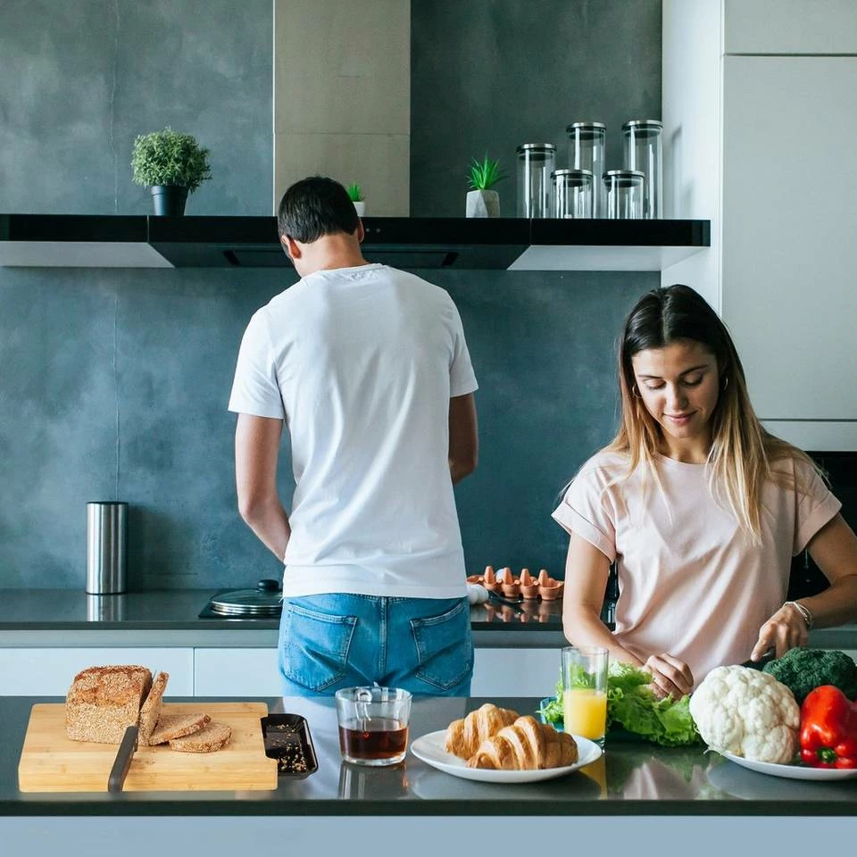 relaxdays Schneidebrett »Schneidebrett mit Auffangschale«, Bambus 3 relaxdays Schneidebrett »Schneidebrett mit Auffangschale«, Bambus – Bild 3